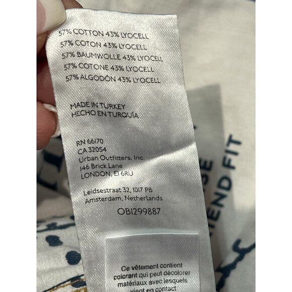 WE The FREE PEOPLE NWT Tapered Baggy Boyfriend High Rise Jeans Sz 31 Distressed - Picture 15 of 15